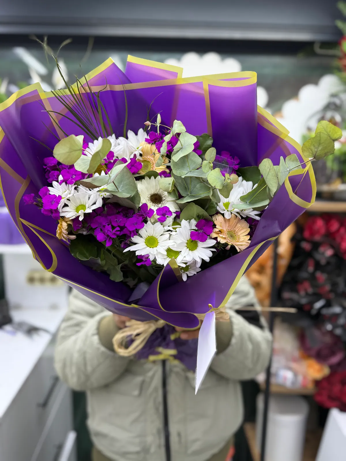 HüsnüYusuf Gerbera ve Beyaz Papatya 